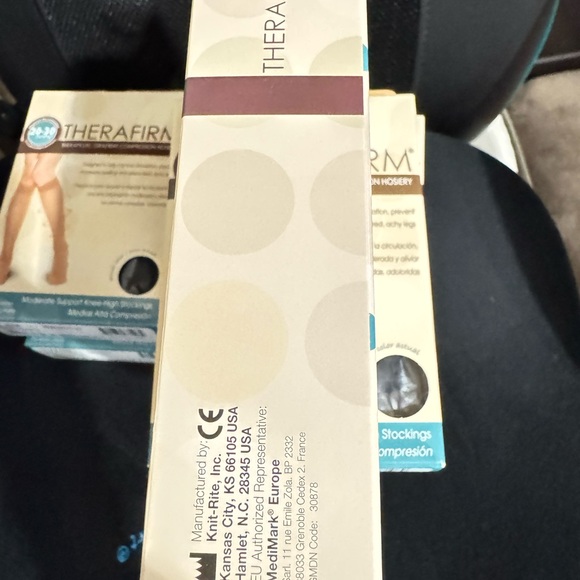 Compression Stockings - Picture 4 of 8